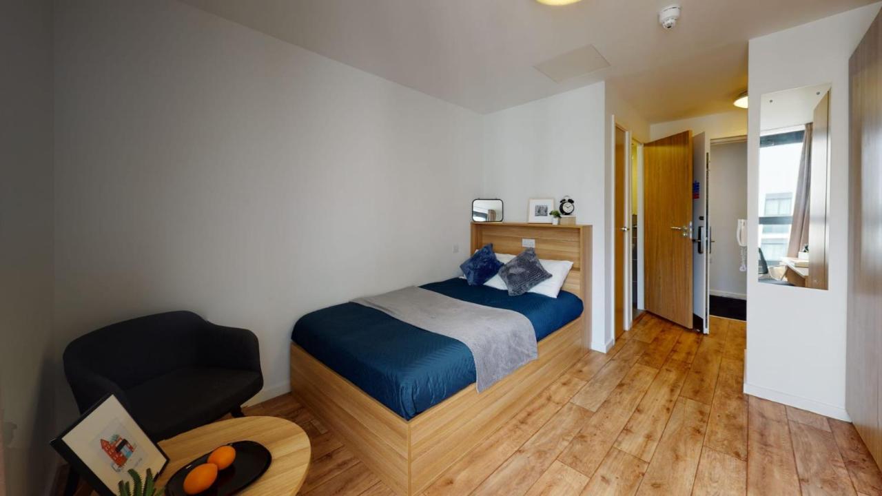 Private Bedrooms With Shared Kitchen And Studios Minutes Away From Wembley Stadium At Sterling Court London Exterior photo